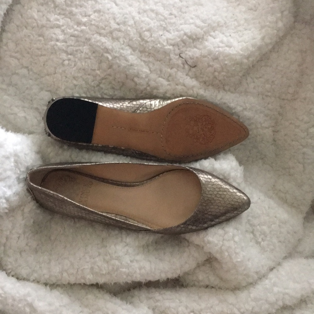 Vince Camuto flat shoes